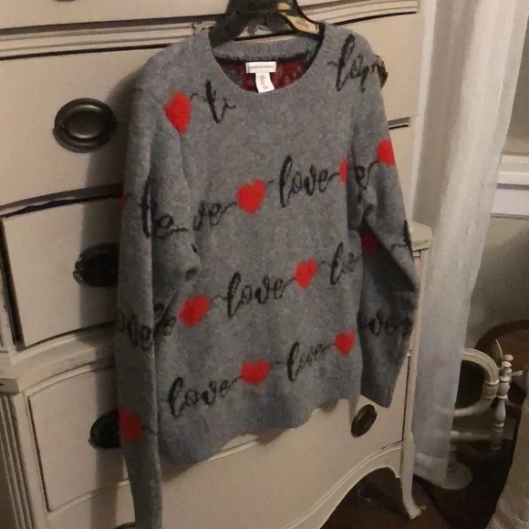 Cupcakes And Cashmere Crewneck Love ❤️ Sweater M - Picture 4 of 8